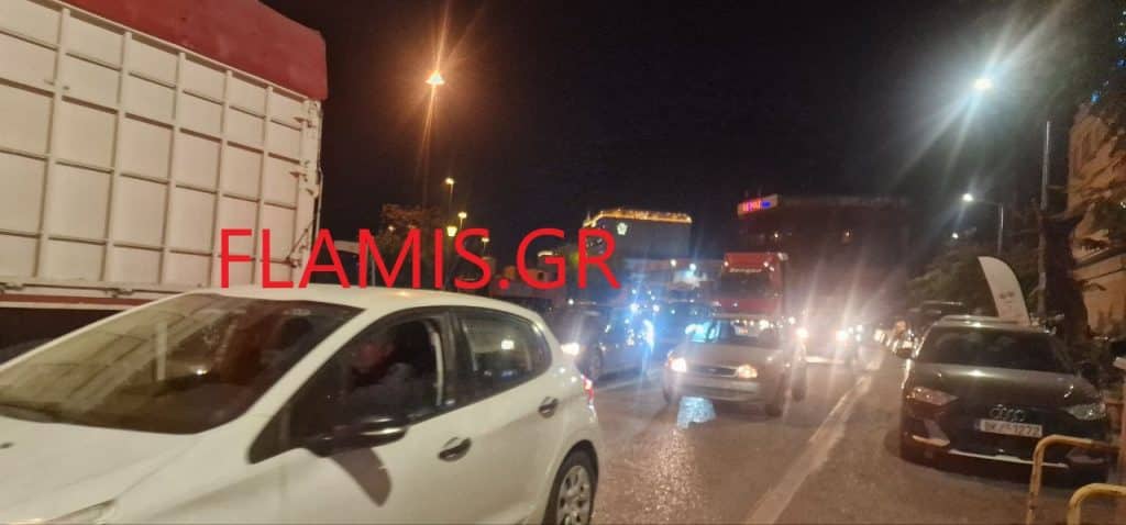 Πάτρα: Χαμός στην Οθωνος Αμαλίας - δείτε φωτό