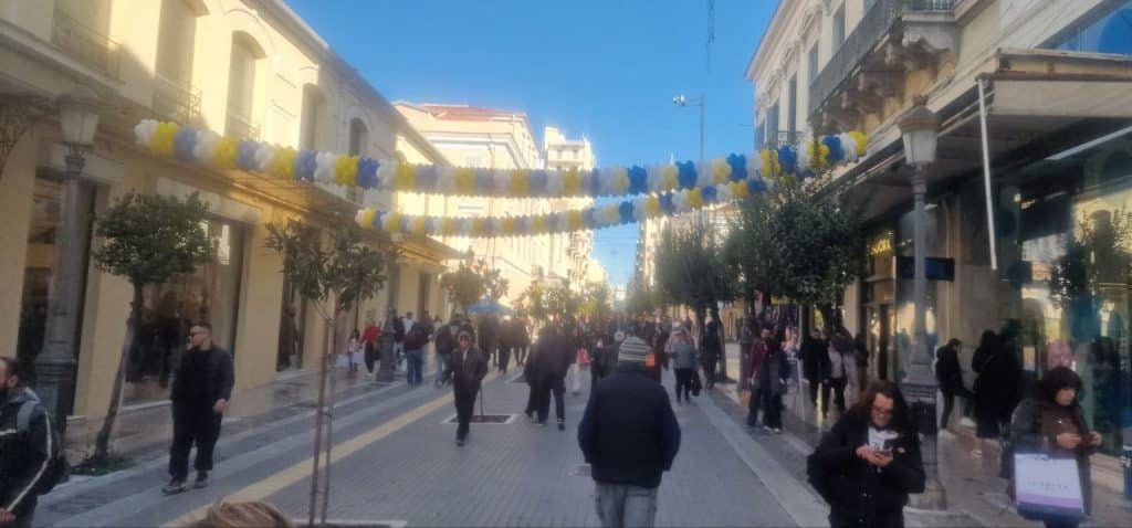 Πάτρα: Η Μαιζώνος... έγινε Ρήγα Φεραίου - Δείτε φωτο