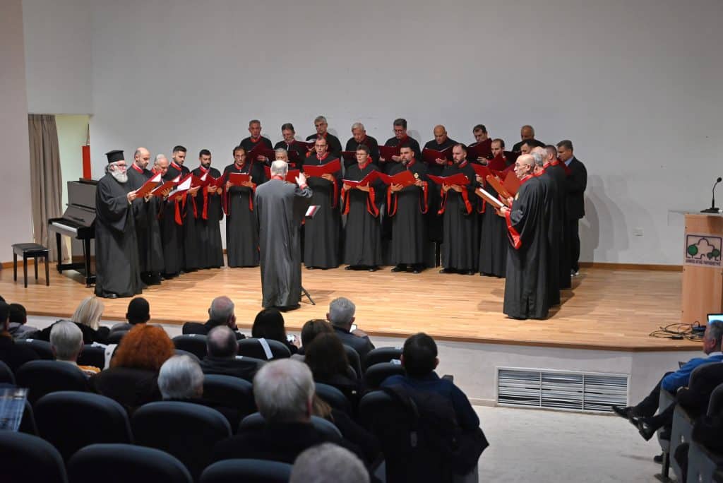 Ο "Φωκαεύς" στην Αθήνα! Εκπληκτική συναυλία της Πατρινής χορωδίας - φωτο