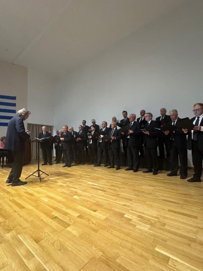 Ο "Φωκαεύς" στην Αθήνα! Εκπληκτική συναυλία της Πατρινής χορωδίας - φωτο