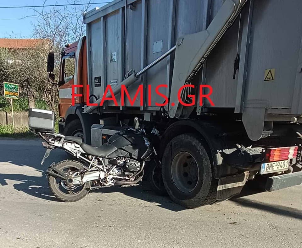 Πάτρα: Μηχανή "καρφώθηκε" σε φορτηγό κοντά στην ΒΙΠΕ - φωτο Πάτρα: Μηχανή "καρφώθηκε" σε φορτηγό κοντά στην ΒΙΠΕ - φωτο