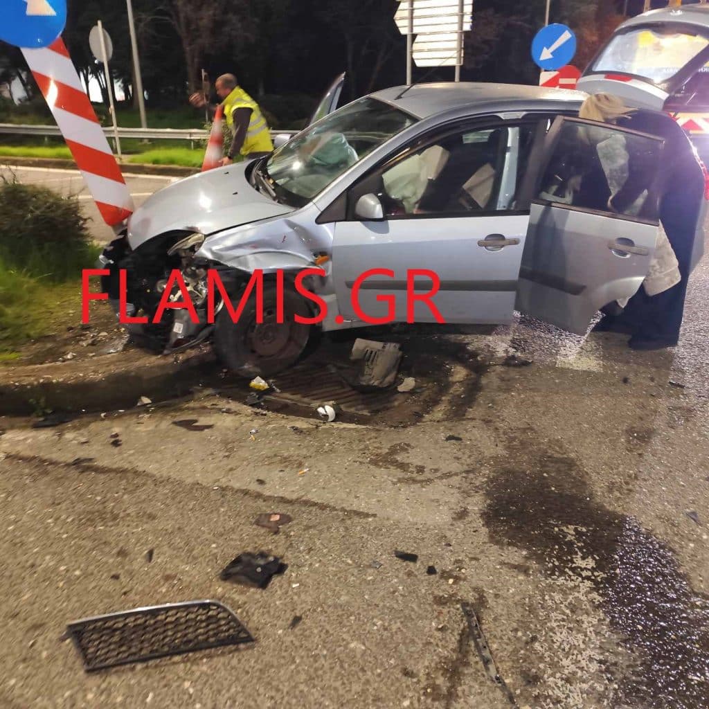 Πάτρα: "Τρίτωσε" το κακό το βράδυ των Χριστουγέννων! Τροχαίο στην Οβρυά - Στο Νοσοκομείο παιδάκι - ΦΩΤΟ