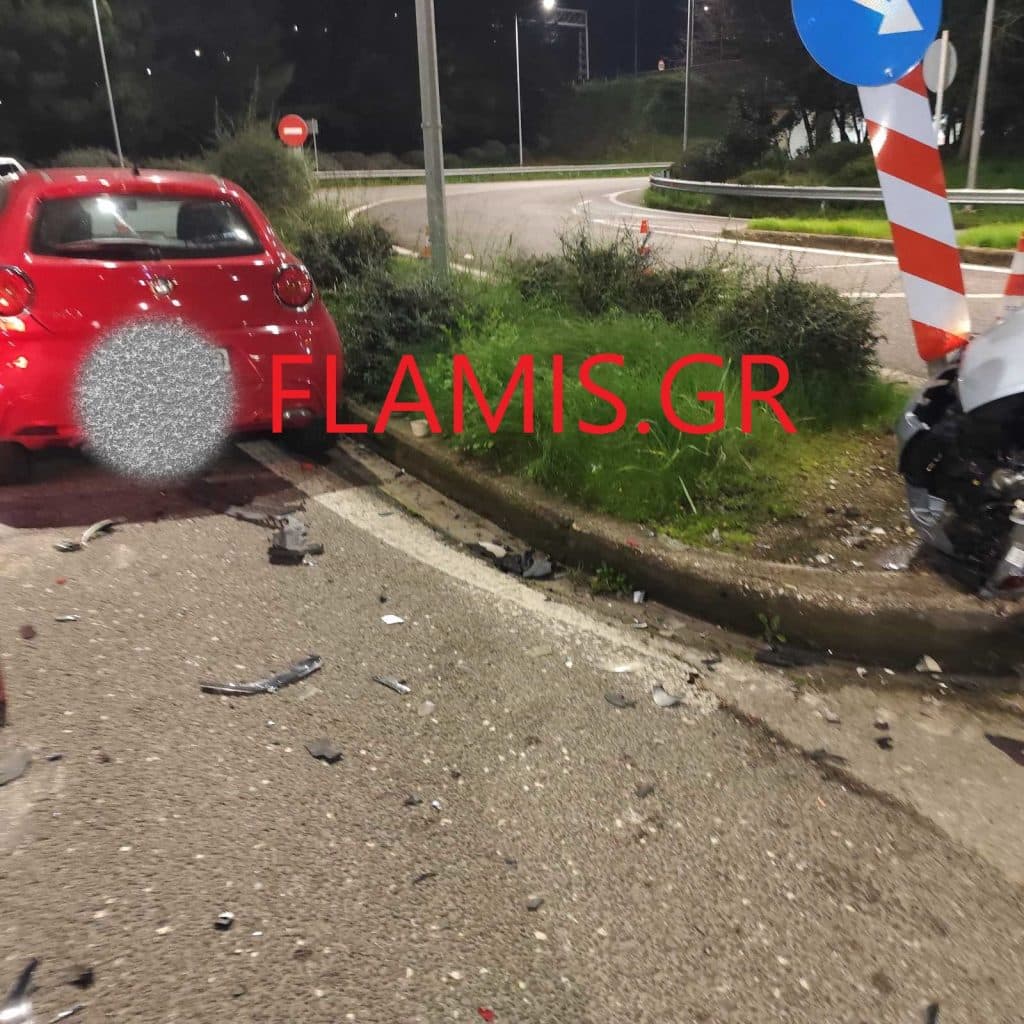 Πάτρα: "Τρίτωσε" το κακό το βράδυ των Χριστουγέννων! Τροχαίο στην Οβρυά - Στο Νοσοκομείο παιδάκι - ΦΩΤΟ