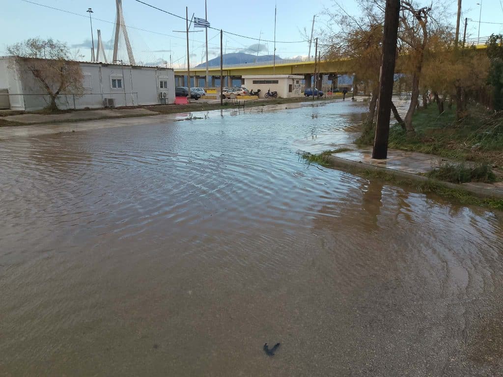 Πάτρα - Δείτε νέες φωτό από την πλημμύρα στην οδό Ποσειδώνος στο Ρίο