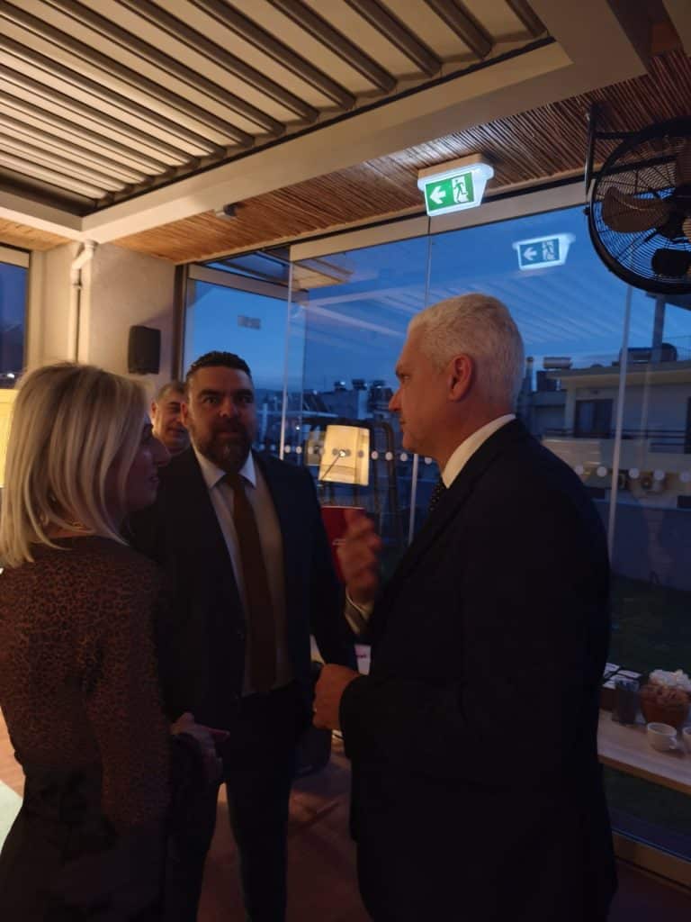 Πάτρα: Η Ομοσπονδία Ενώσεων Συλλόγων Γονέων και Κηδεμόνων Περιφέρειας Δυτικής Ελλάδας έκοψε την πρωτοχρονιάτικη πίτα της - φωτό