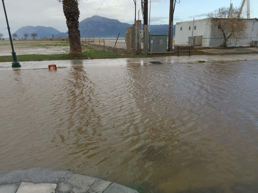Πάτρα - Δείτε νέες φωτό από την πλημμύρα στην οδό Ποσειδώνος στο Ρίο
