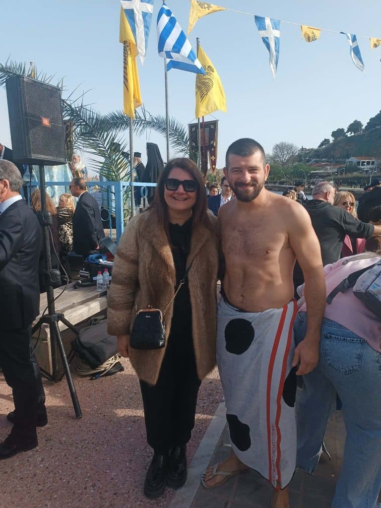 Δείτε φωτό: Ο αγιασμός των υδάτων στο Αίγιο