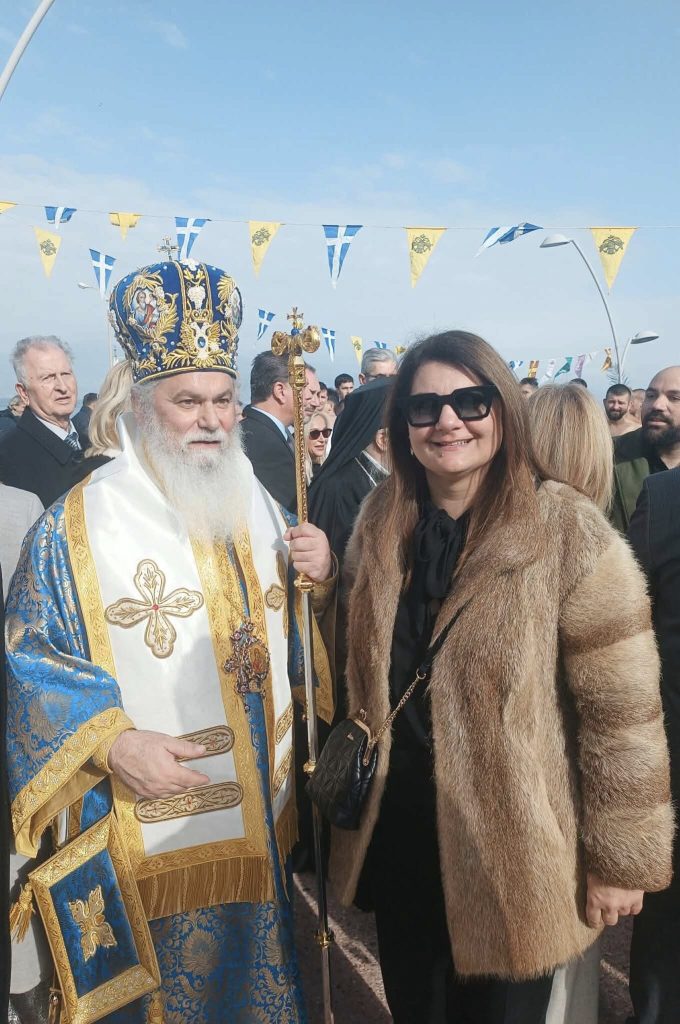 Δείτε φωτό: Ο αγιασμός των υδάτων στο Αίγιο