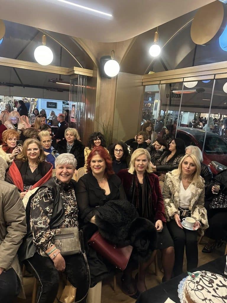 Πάτρα: Κατάμεστο το Elephant για την πίτα του Συλλόγου "με όλους εσάς μπορούμε"! Δείτε φωτό