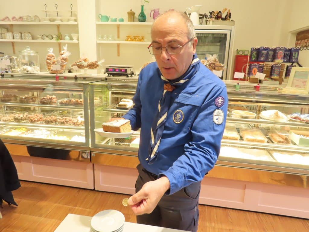 Πάτρα: Οι παλαιοί πρόσκοποι έκοψαν την πίτα τους - φωτό