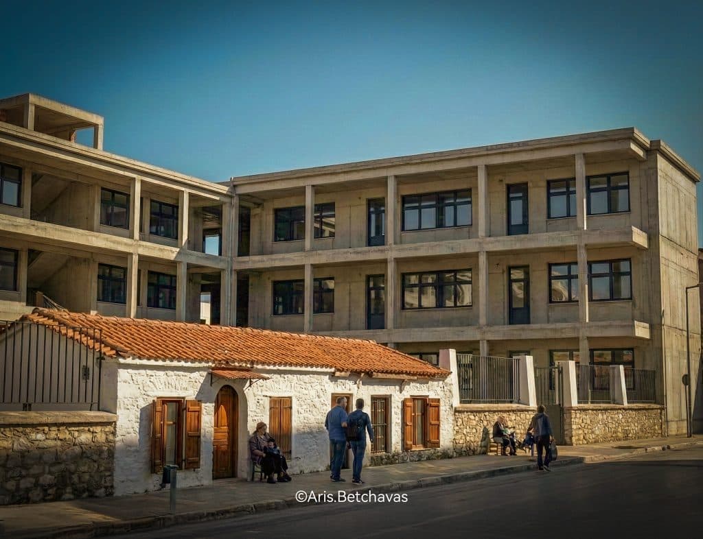 To θρυλικό 2ο Γυμνάσιο Πατρών To θρυλικό 2ο Γυμνάσιο Πατρών