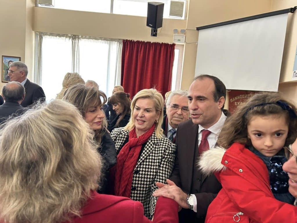 Πάτρα: Η Γεωργία Ντάτσικα στην πίτα των Ηπειρωτών - φωτο Πάτρα: Η Γεωργία Ντάτσικα στην πίτα των Ηπειρωτών - φωτο