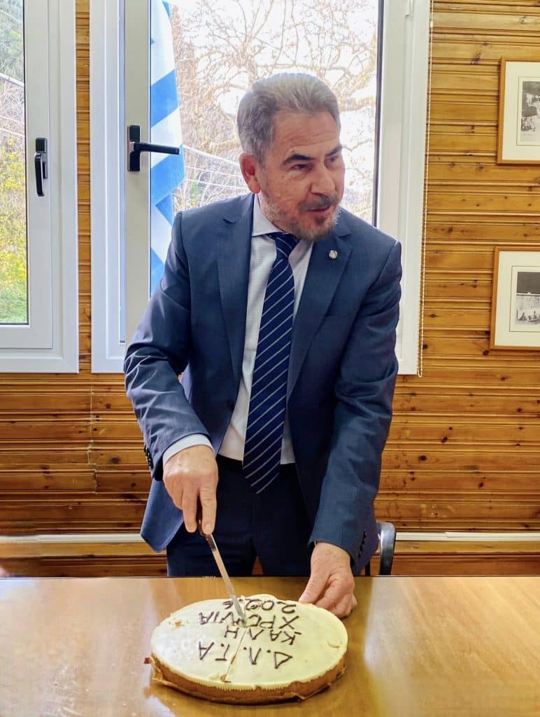 Την πρωτοχρονιάτικη πίτα τους έκοψαν τα μέλη του Δημοτικού Λιμενικού Ταμείου Αιγιαλείας - φωτο