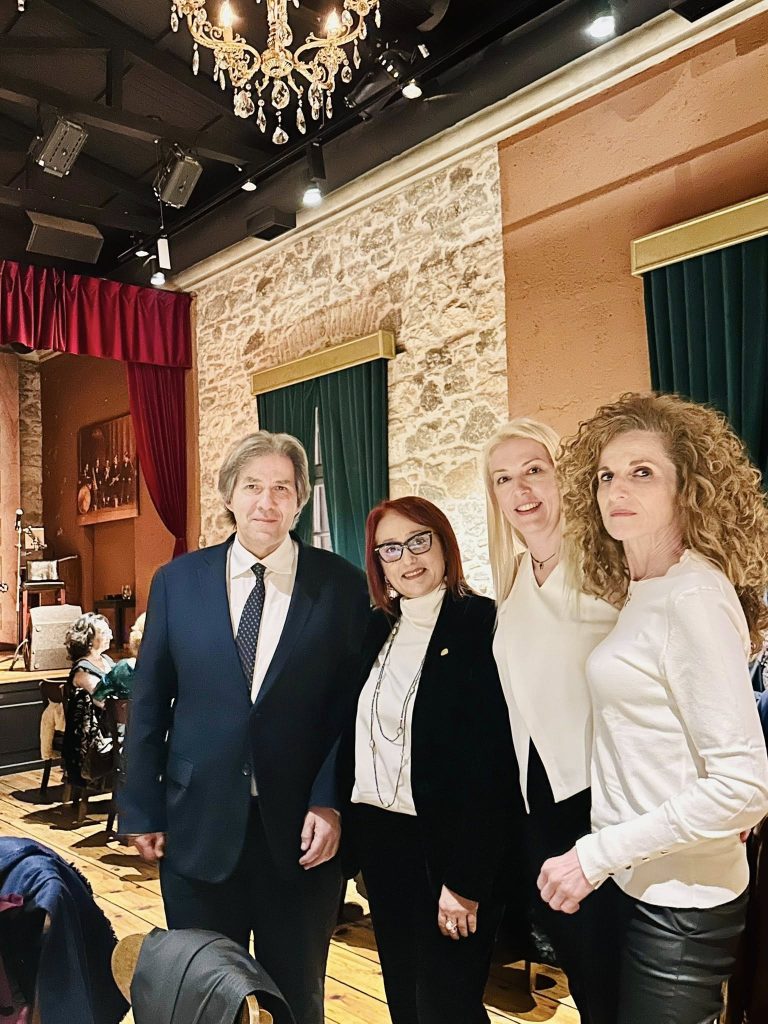 Πάτρα - φωτό: Η πίτα της νοσηλευτικής