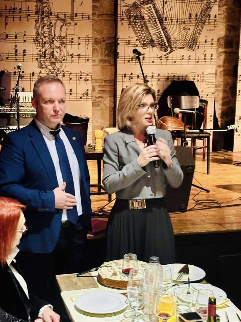 Πάτρα - φωτό: Η πίτα της νοσηλευτικής