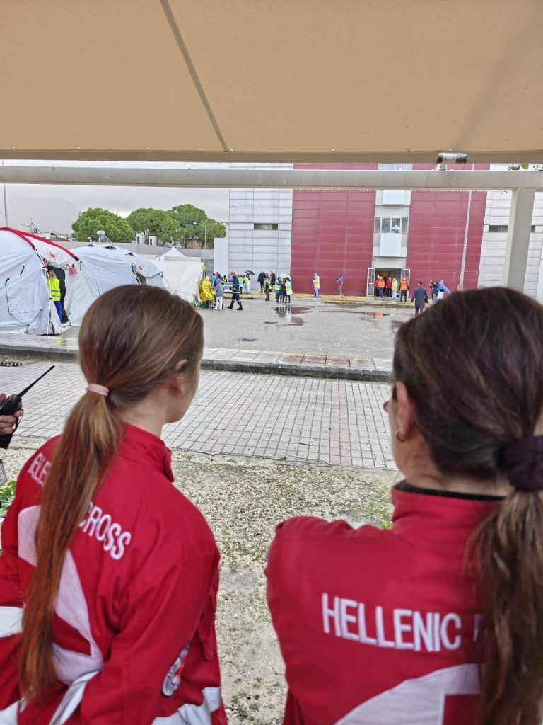 Πάτρα: Άσκηση ετοιμότητας για σεισμό και φωτιά στο νοσοκομείο «Αγιος Ανδρέας» – ΦΩΤΟ