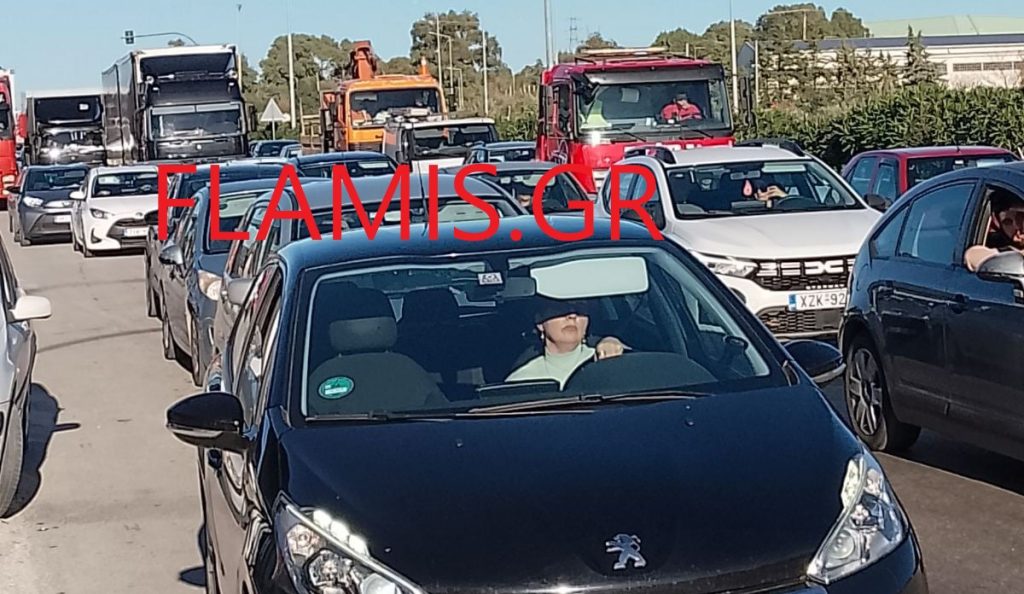 Πάτρα: Κομφούζιο στα Μποζαϊτικα και τη μίνι περιμετρική! Ακινητοποιημένα τα οχήματα - φωτο και βίντεο Πάτρα: Κομφούζιο στα Μποζαϊτικα και τη μίνι περιμετρική! Ακινητοποιημένα τα οχήματα - φωτο και βίντεο