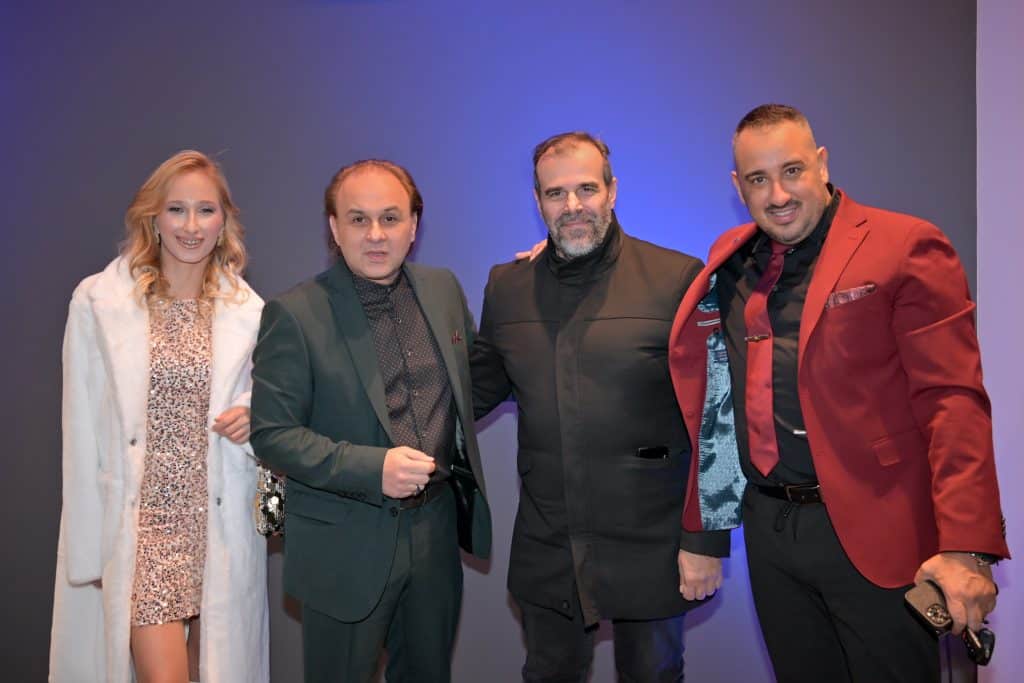 Γιορτινό κλίμα και κοπή πίτας στα γραφεία πασίγνωστου Πατρινού επιχειρηματία - φωτό!