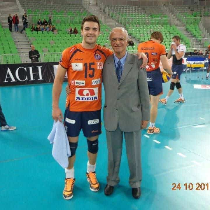 Πάτρα: Θλίψη για τον Σάββα Ιορδανίδη - Ανασύρθηκε νεκρός από το φλεγόμενο διαμέρισμά του