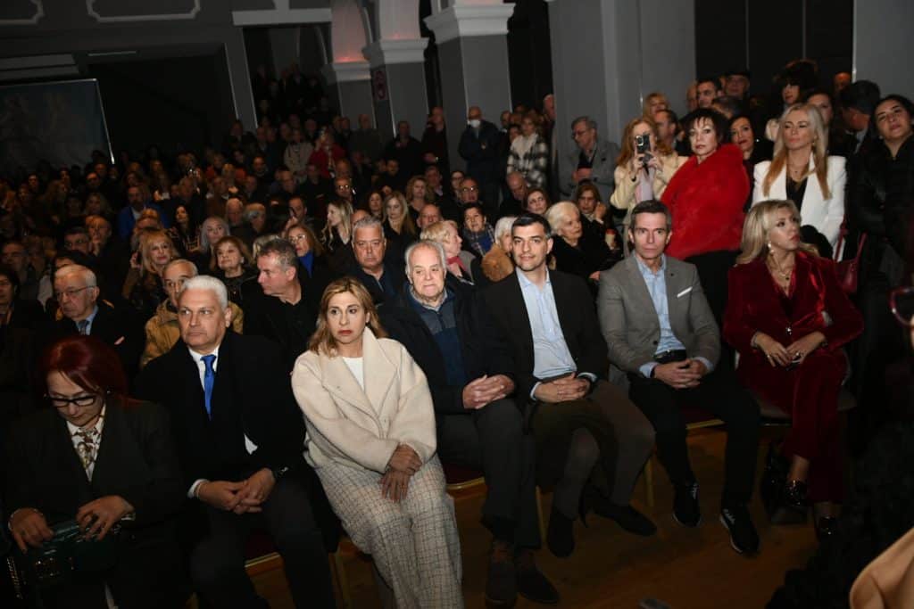 Πάτρα: Κατάμεστο το Royal για τον Κώστα Σβόλη - Ποιοι πήγαν - φωτό