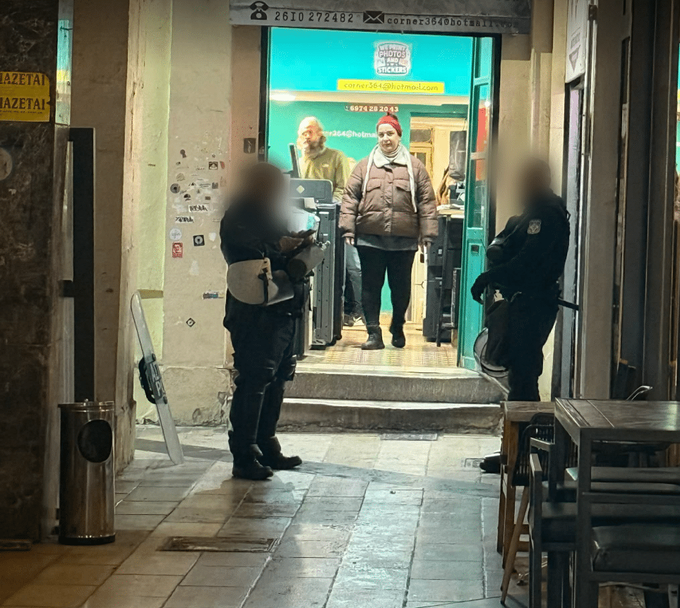 Δύναμη στο γραφείο της Χριστίνας Αλεξοπούλου! Οι πληροφορίες της ΕΛ.ΑΣ. για επίθεση - φωτό