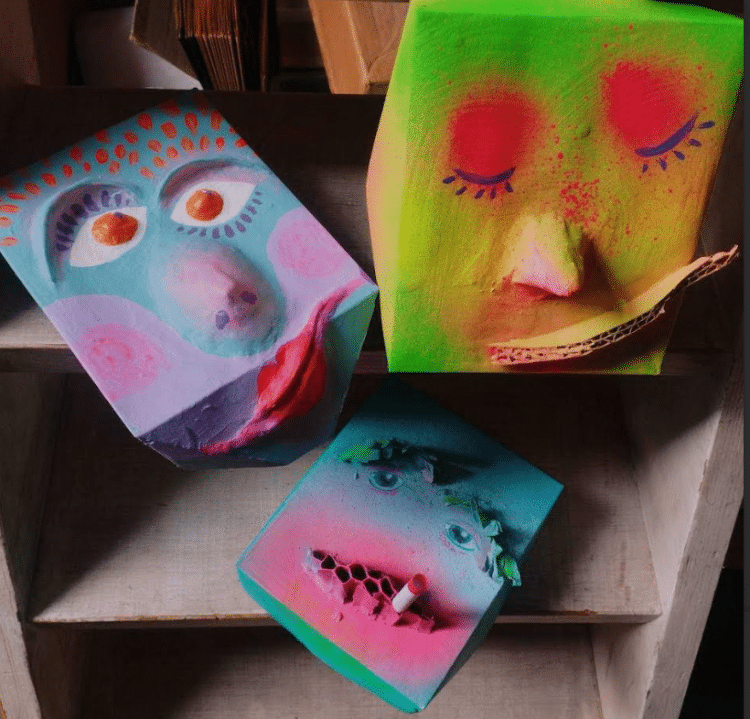 Έκθεση μάσκας στο πνεύμα του Πατρινού Καρναβαλιού από την Βασιλική Κασπίρη, «My mum is a maker!»