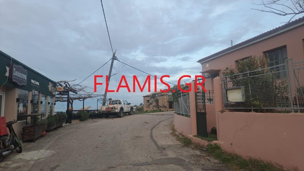 «Σφυροκόπηµα» σ’ όλη την Πάτρα! Καρέ καρέ όσα συνέβησαν χθες λόγω κακοκαιρίας - φωτό και βίντεο