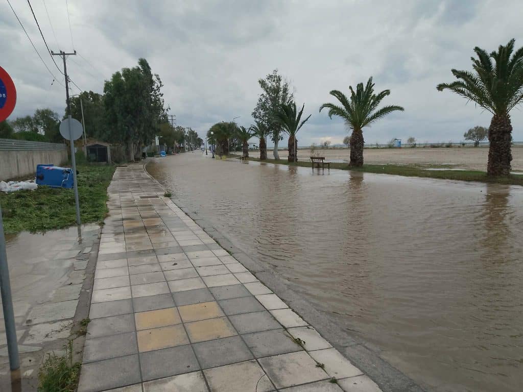 Πάτρα - Δείτε νέες φωτό από την πλημμύρα στην οδό Ποσειδώνος στο Ρίο