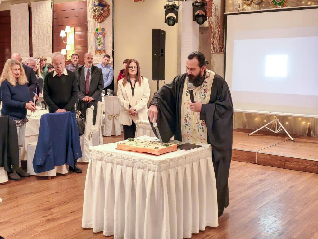 Πάτρα: Εκδήλωση κοπής της πρωτοχρονιάτικης βασιλόπιτας της ΔΕΠ