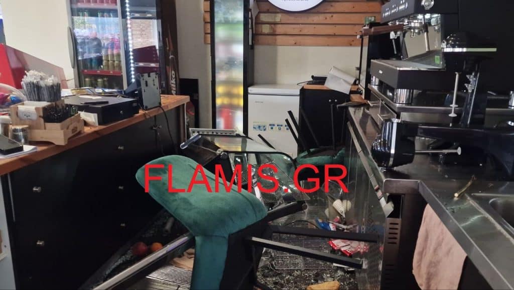 Πάτρα: ΜΑΤ στην Αγίου Ανδρέου - Φόβος αντιποίνων για το φονικό Πάτρα: ΜΑΤ στην Αγίου Ανδρέου - Φόβος αντιποίνων για το φονικό