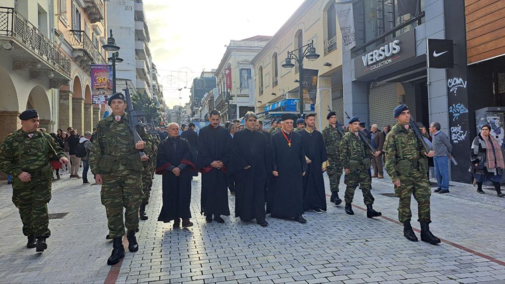 Πάτρα - φωτό: Τα Θεοφάνεια στην Ευαγγελίστρια παρουσία πλήθους πιστών και Αρχών