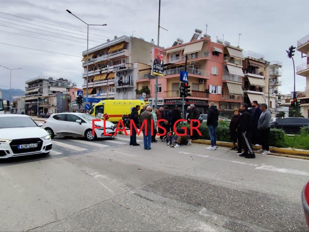 Το ΙΧ εκσφενδόνισε δικυκλιστή - Νέο σοβαρό τροχαίο στην Πάτρα - φωτό
