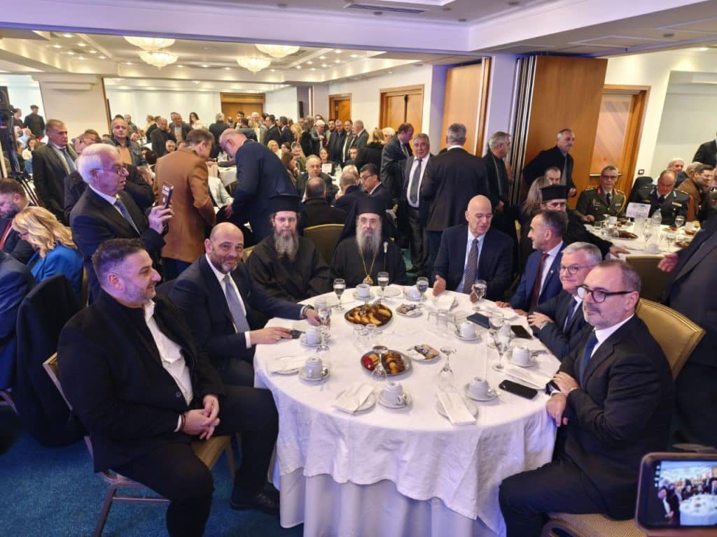 ΝΙΚΟΣ ΔΕΝΔΙΑΣ ΣΤΗΝ ΚΟΠΗ ΠΙΤΑΣ ΕΠΙΜΕΛΗΤΗΡΙΟΥ ΑΧΑΪΑΣ: Σειρά επαφών στην Πάτρα και μηνύματα για τον ρόλο του Υπ. Εθνικής Αμυνας