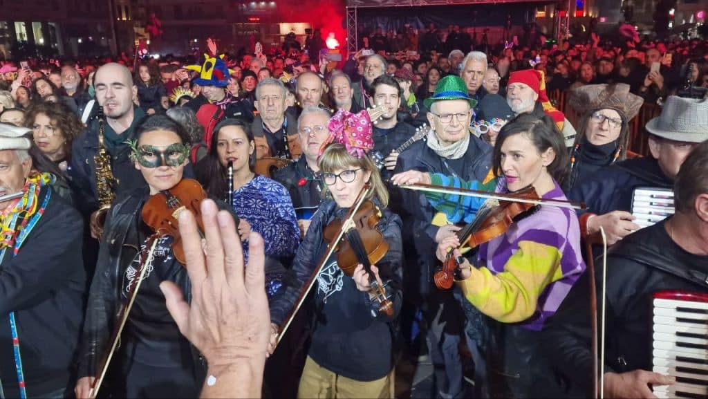 Μία εκπληκτική τελετή έναρξης του Πατρινού Καρναβαλιού! Τα είχε ... όλα! Δείτε φωτο και βίντεο