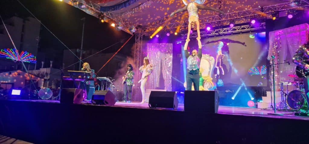 Μία εκπληκτική τελετή έναρξης του Πατρινού Καρναβαλιού! Τα είχε ... όλα! Δείτε φωτο και βίντεο