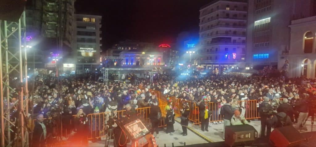 Μία εκπληκτική τελετή έναρξης του Πατρινού Καρναβαλιού! Τα είχε ... όλα! Δείτε φωτο και βίντεο