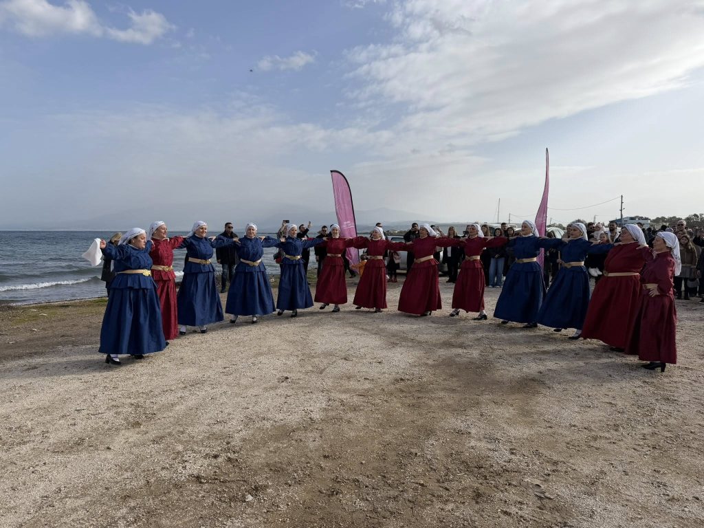 Δυτική Αχαϊα: Αυτό είναι το παλικάρι που βούτηξε και έπιασε τον σταυρό - φωτο