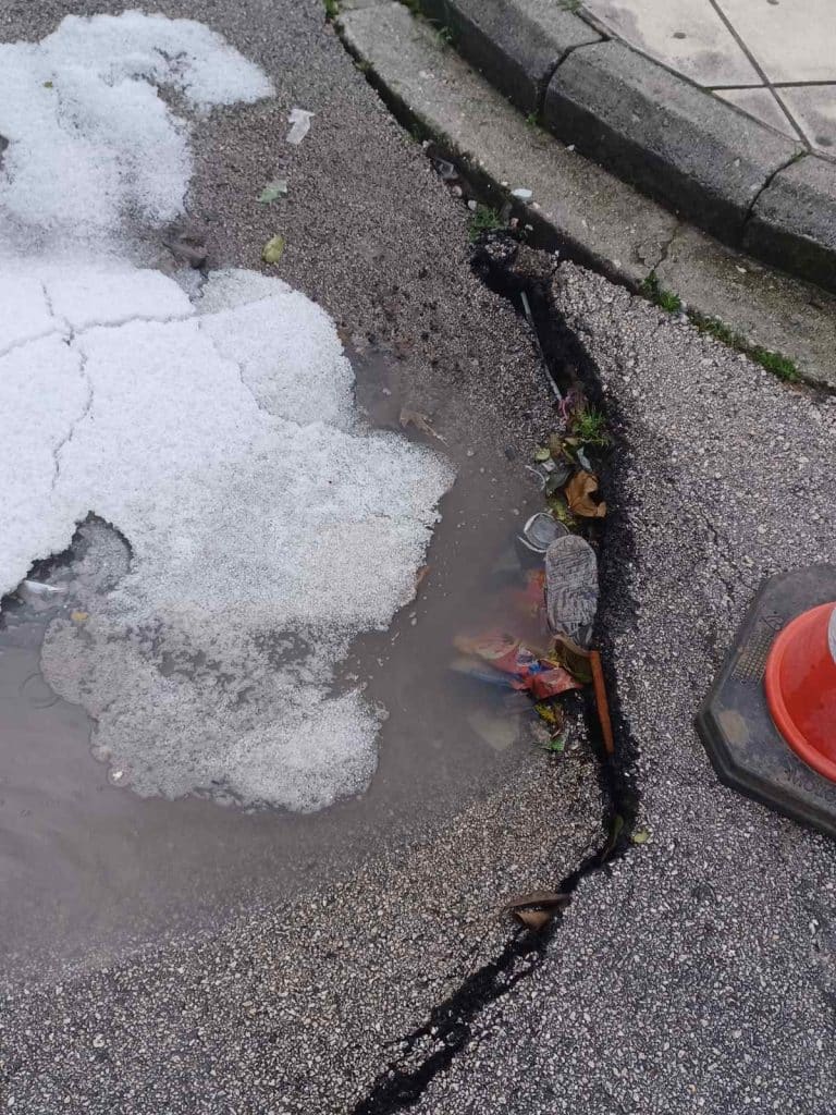 Πάτρα: Χαλάζι στην πόλη, πλημμύρες σε Ρίο και "Μουρτά", χιονοθύελλα στα ορεινά - βίντεο και φωτο