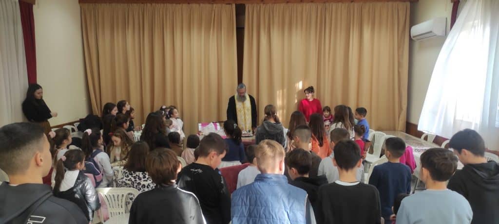 Κοπή Βασιλόπιτας Κατηχητικών Σχολείων Ιερού Ναού Αγίου Ανδρέου Εγλυκάδος Πατρών - φωτο