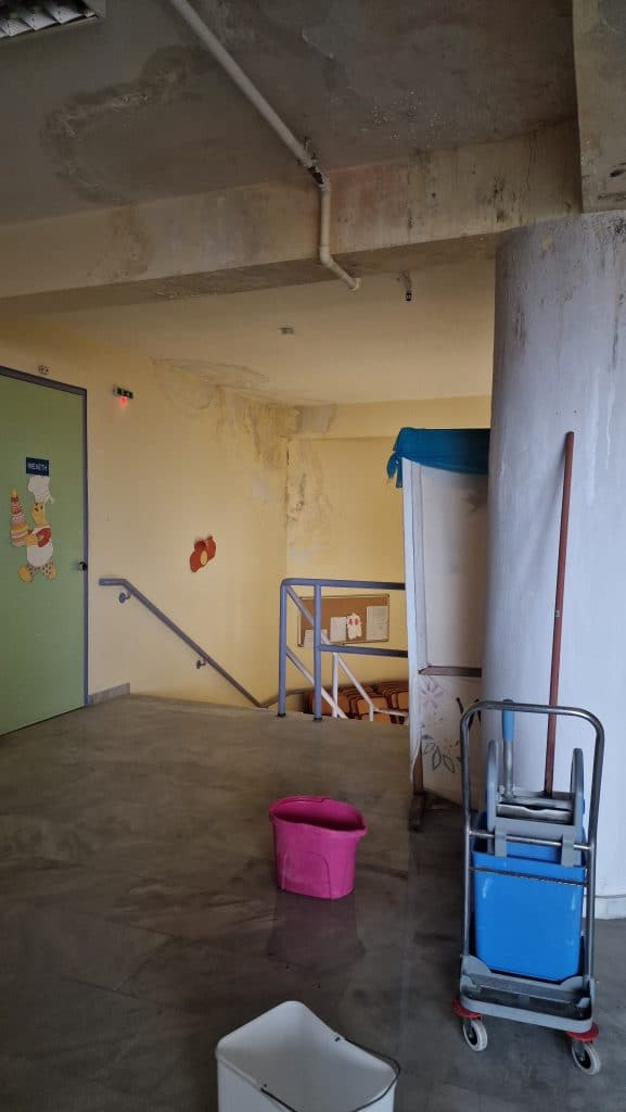 Πάτρα - φωτό: Εικόνες ντροπής στο Ίδρυμα Κωφών