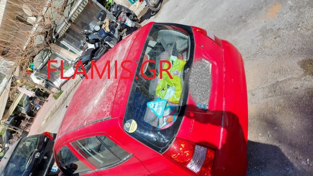 Πάτρα: Απίστευτες εικόνες σε πάρτι στην Πλ. Νόρμαν! Χόρευαν σε "ουρανούς" ΙΧ - Μεγάλες ζημιές - Ξήλωσαν κλιματιστικά - φωτό