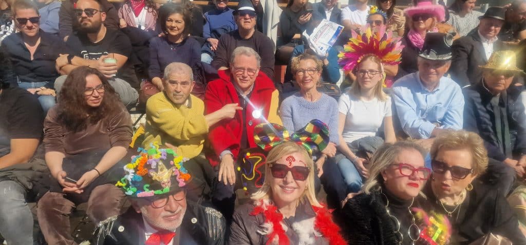 Πάτρα: Δείτε πάνω από 200 νέες φωτογραφίες από την μεγάλη καρναβαλική παρέλαση