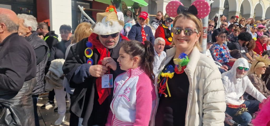 Πάτρα: Δείτε πάνω από 200 νέες φωτογραφίες από την μεγάλη καρναβαλική παρέλαση