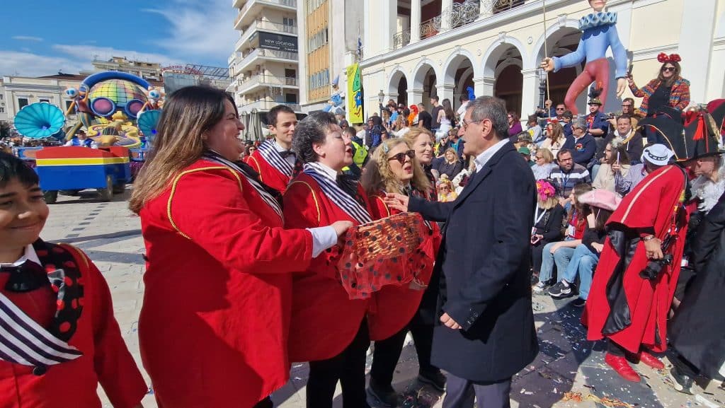 Πάτρα: Δείτε πάνω από 200 νέες φωτογραφίες από την μεγάλη καρναβαλική παρέλαση