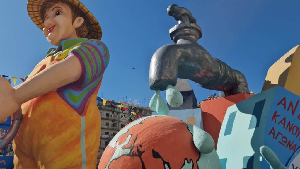 Πάτρα: Δείτε πάνω από 200 νέες φωτογραφίες από την μεγάλη καρναβαλική παρέλαση