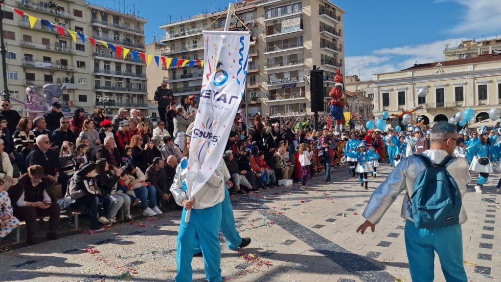 Πάτρα: Δείτε πάνω από 200 νέες φωτογραφίες από την μεγάλη καρναβαλική παρέλαση