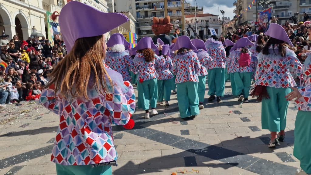 Πάτρα: Δείτε πάνω από 200 νέες φωτογραφίες από την μεγάλη καρναβαλική παρέλαση