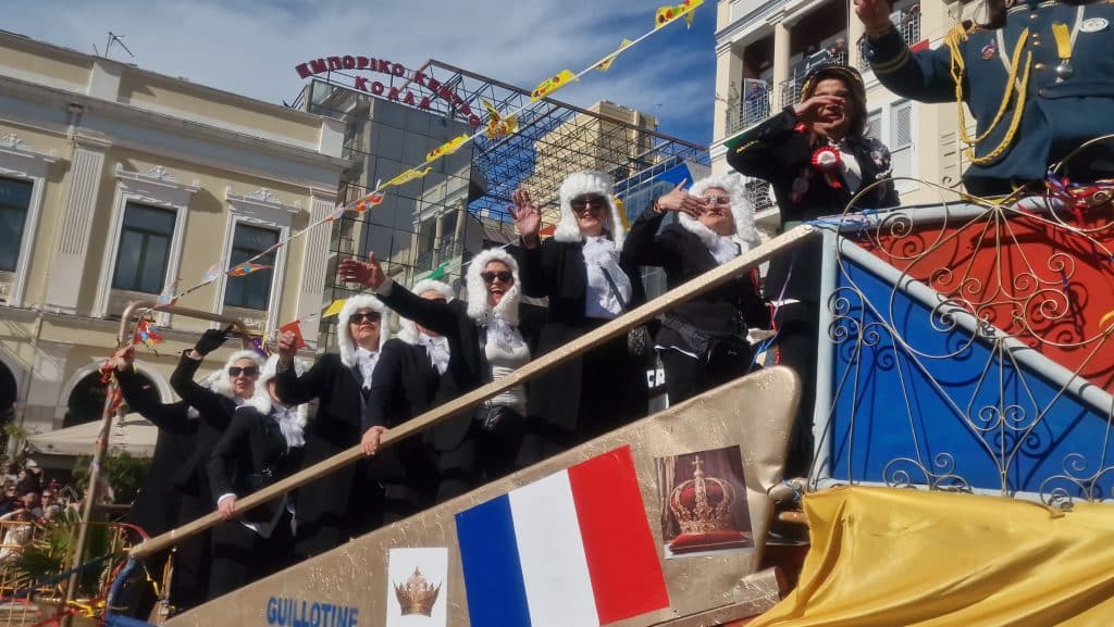 Πάτρα: Δείτε πάνω από 200 νέες φωτογραφίες από την μεγάλη καρναβαλική παρέλαση