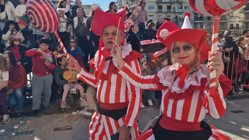 Πάτρα: Δείτε πάνω από 200 νέες φωτογραφίες από την μεγάλη καρναβαλική παρέλαση