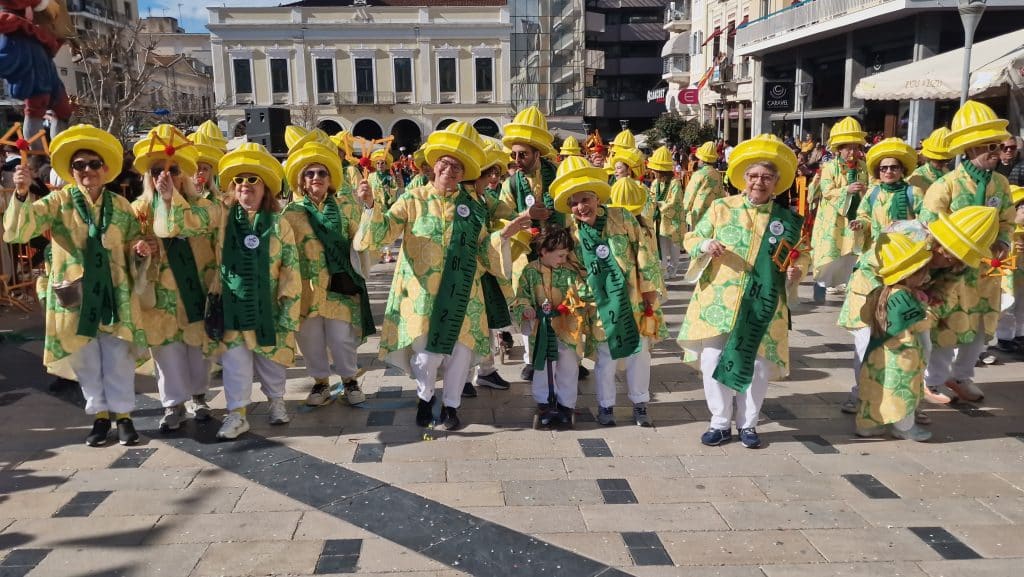 Πάτρα: Δείτε πάνω από 200 νέες φωτογραφίες από την μεγάλη καρναβαλική παρέλαση